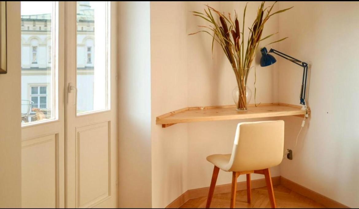 Chic Apartment In The Center Of Cracow كراكوفيا المظهر الخارجي الصورة