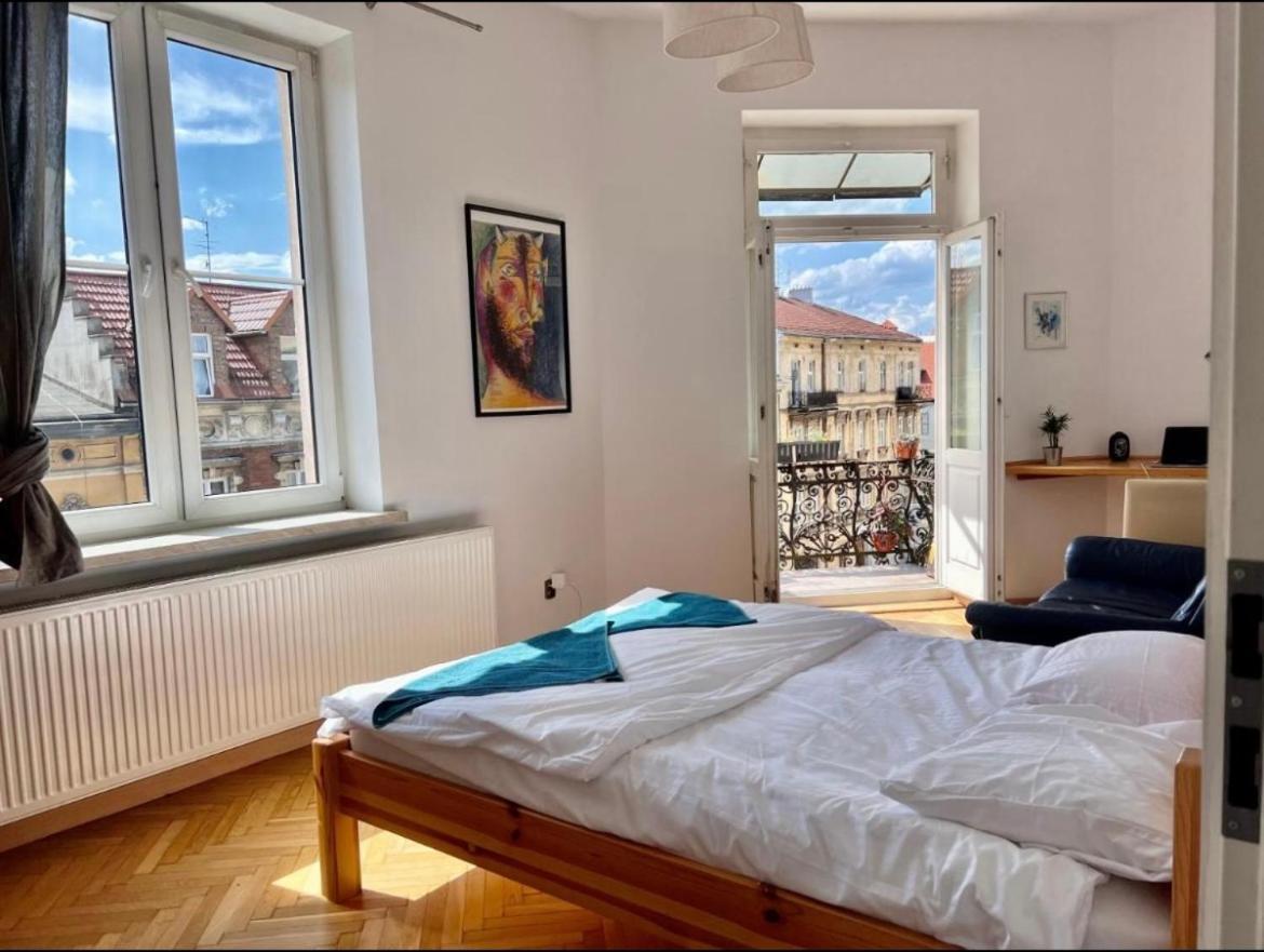 Chic Apartment In The Center Of Cracow كراكوفيا المظهر الخارجي الصورة